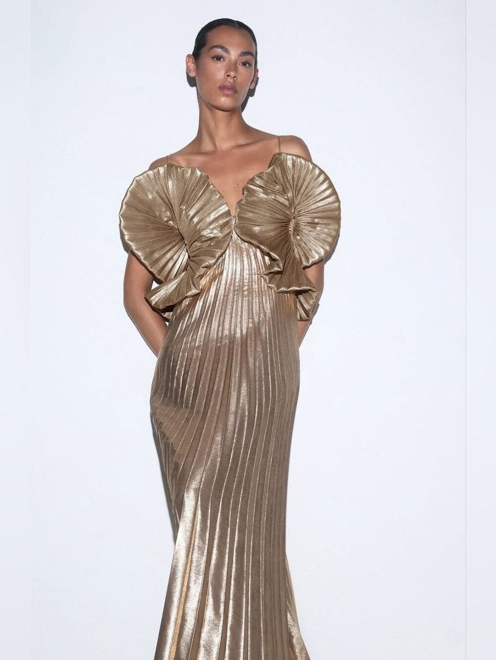 Hillsome Maxi Dress in GoldAcler.